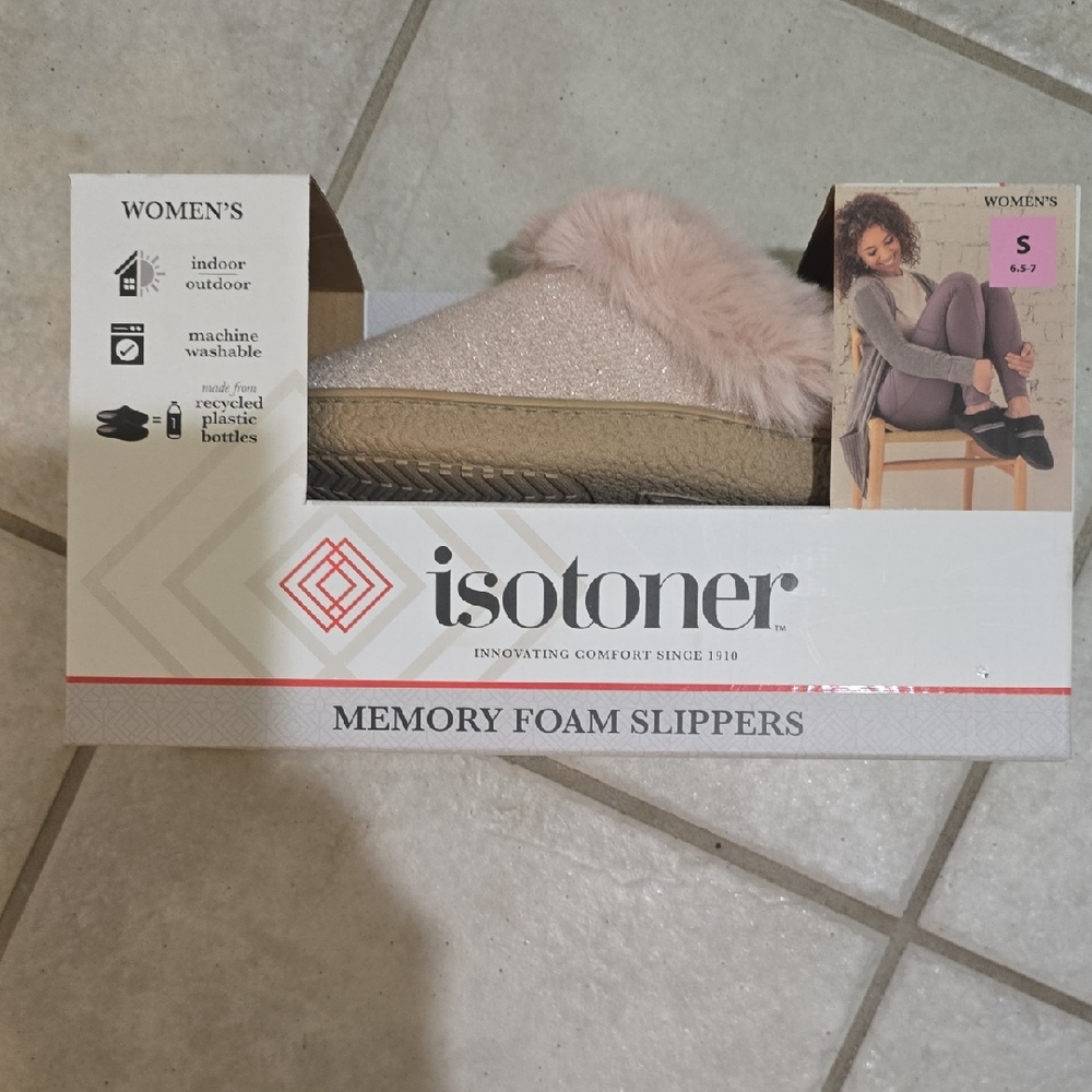 Isotoner Women's Memory Foam Slippers - Pink and Cream